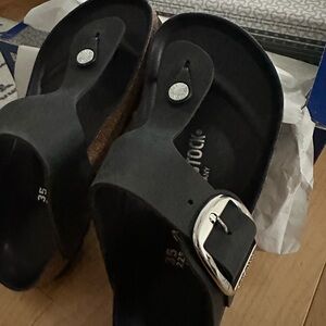Birkenstock Black Regular Gizeh Big Buckle Sandals